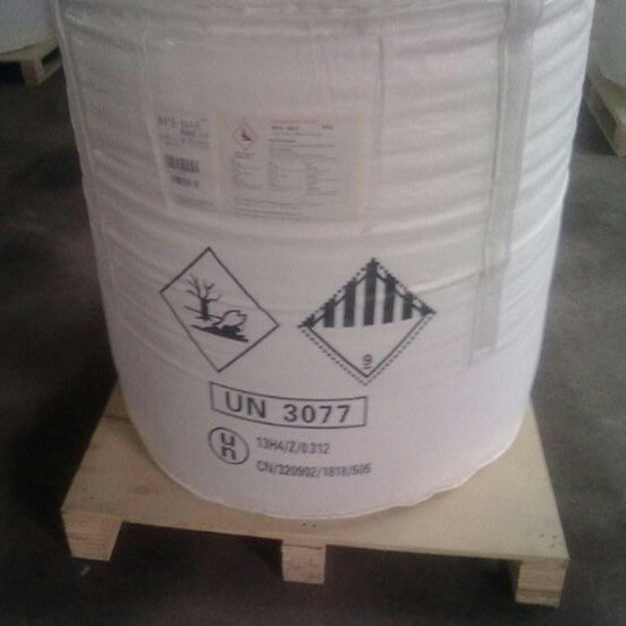 Pour le parachlorobenzène C6H4Cl2 99 pour cent de pureté Cristaux de flocons blancs pour synthèse chimique